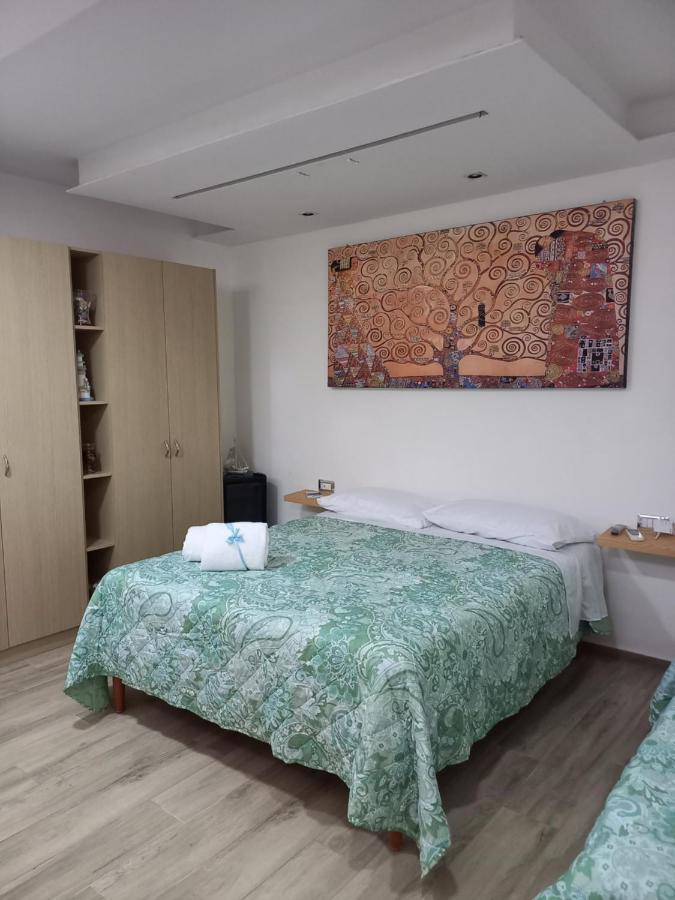Camera Eden Hotel Formia Kültér fotó