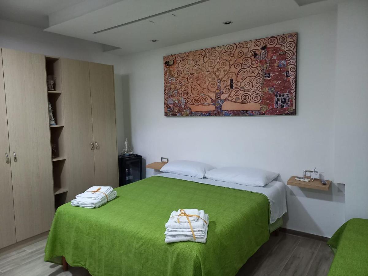 Camera Eden Hotel Formia Kültér fotó